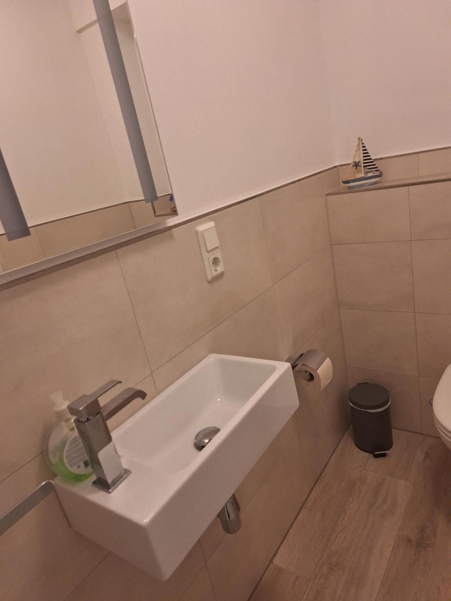 Apartment Annies Deichliebe ครุมเฮิร์น ภายนอก รูปภาพ